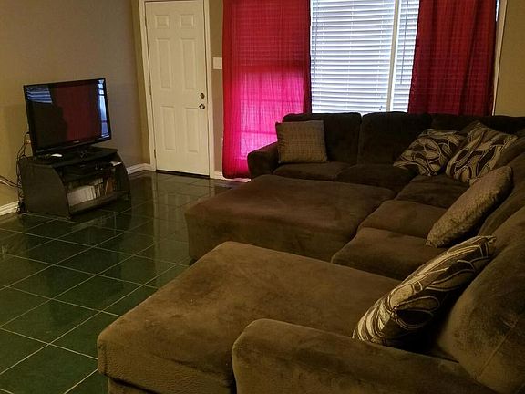 3rd image of 19227 Hollowlog Dr