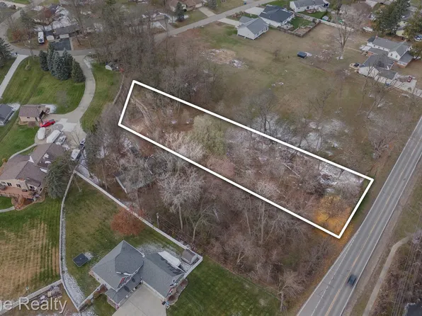0 Celia Dr, Waterford, MI 48329