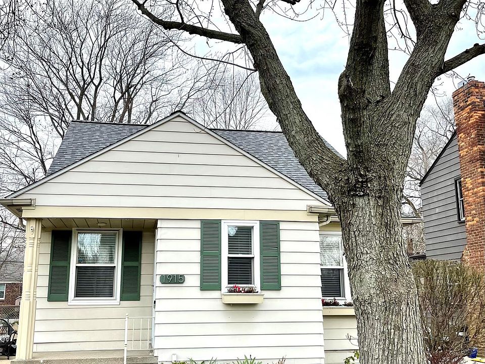 1st image of 1915 Hyland St