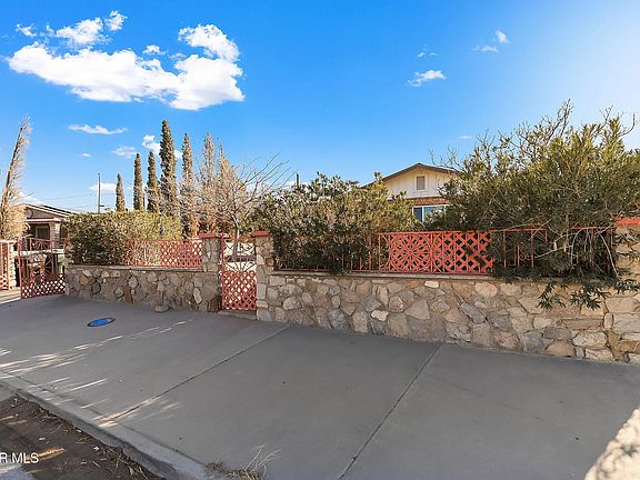 3rd image of 152 Encino Dr