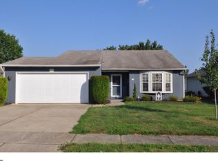 29 Cottage Ln W, Columbus, NJ 08022