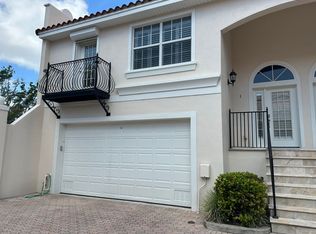 100 Ricardo Way NE APT 1, Saint Petersburg, FL 33704