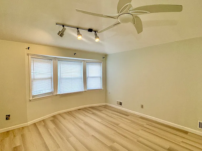179 Lewiston St #1 — Photo 7