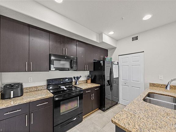 4th image of 13160 Bella Casa CIR #2111