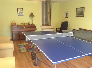 942 Law Ln, Mount Pleasant, SC 29464