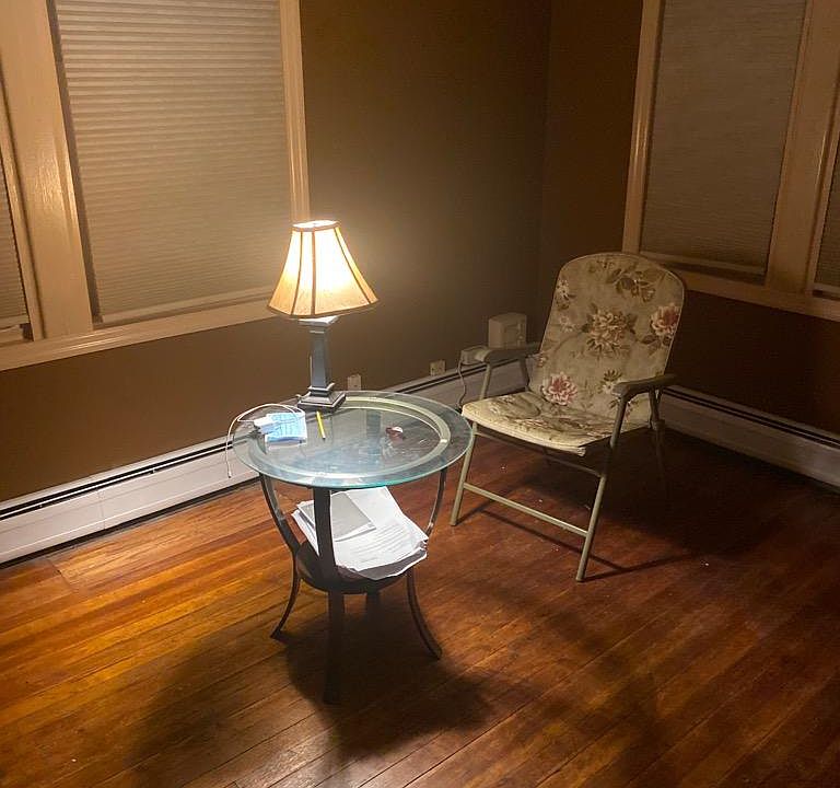 1st image of 916 Post Ave #1