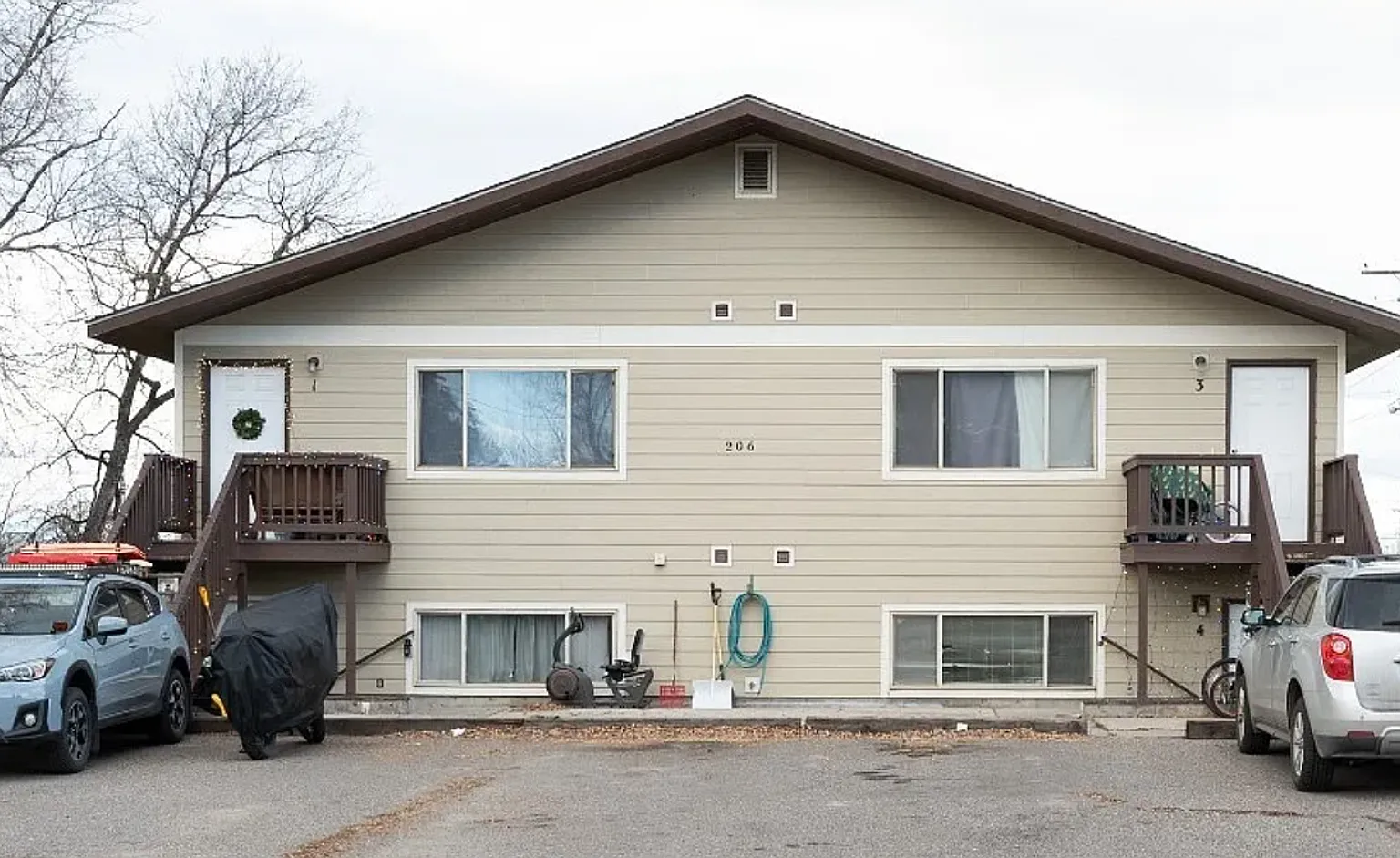 206 S Davis — Photo 1