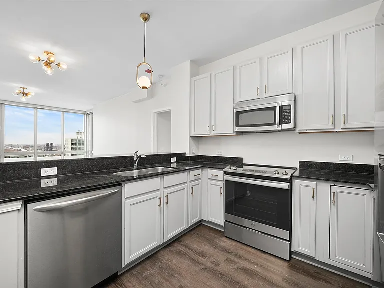1629 S Prairie Ave #1908 — Photo 5
