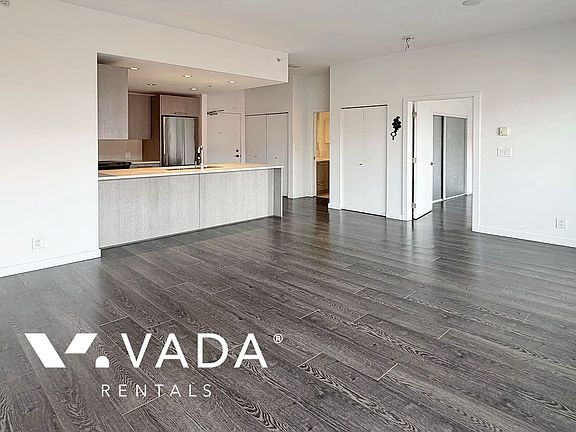 3rd image of 955 Hastings St E #Penthouse 5