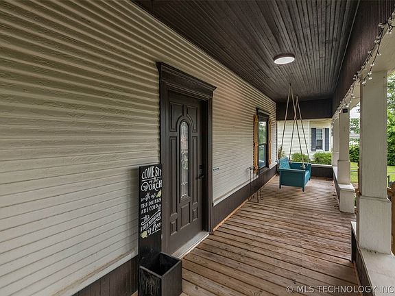 5th image of 117 W Lincoln Ave