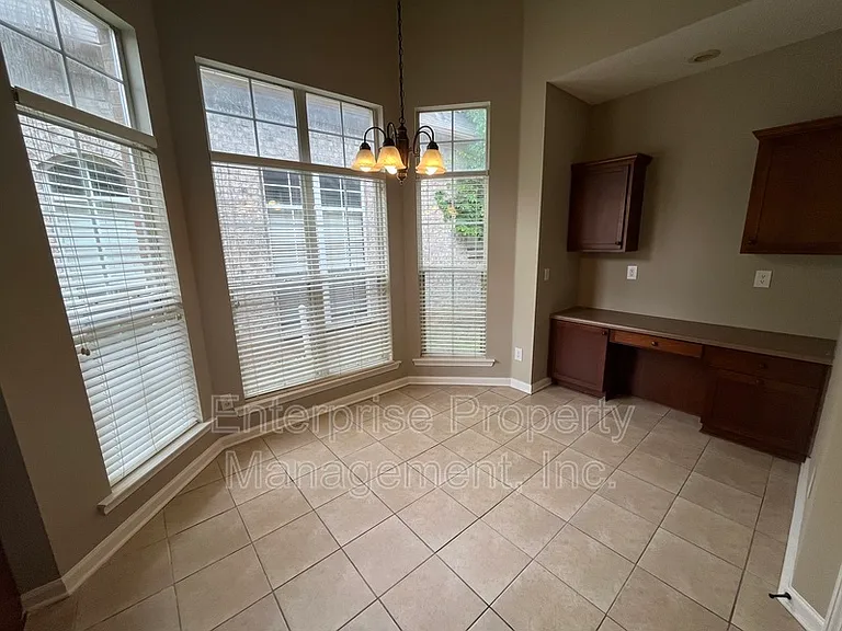 5236 Laurelhome Cv — Photo 7
