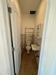 Rented by FRESH SPACES NYC