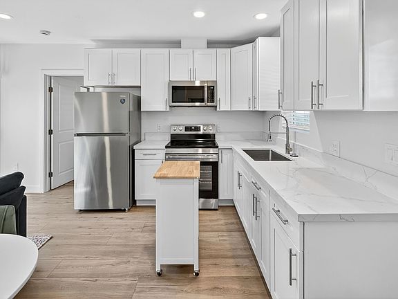 2nd image of 351-361 Millar Ave #359