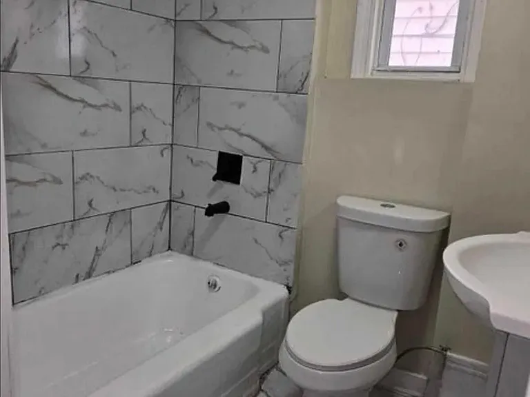 3906 Catalpa St #1 — Photo 3