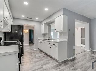 9608 NW 67th St, Fort Lauderdale, FL 33321