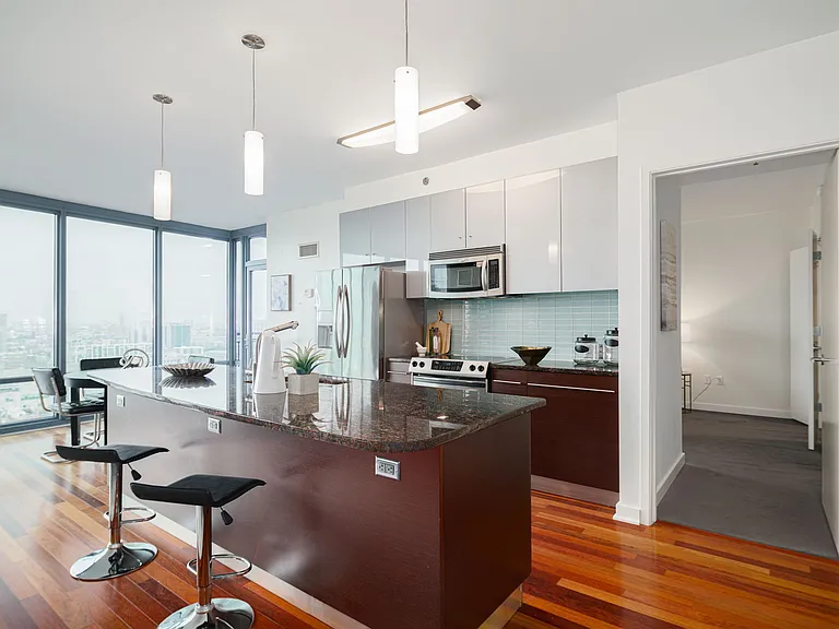 2101 Market St #3201 — Photo 7
