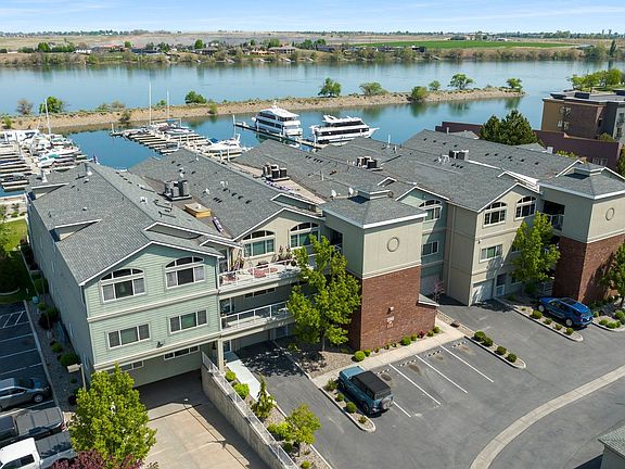 2nd image of 386 Columbia Point Dr APT 203