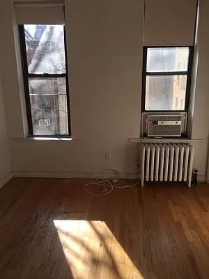 Rented by Weinstein Realty Group | media 15