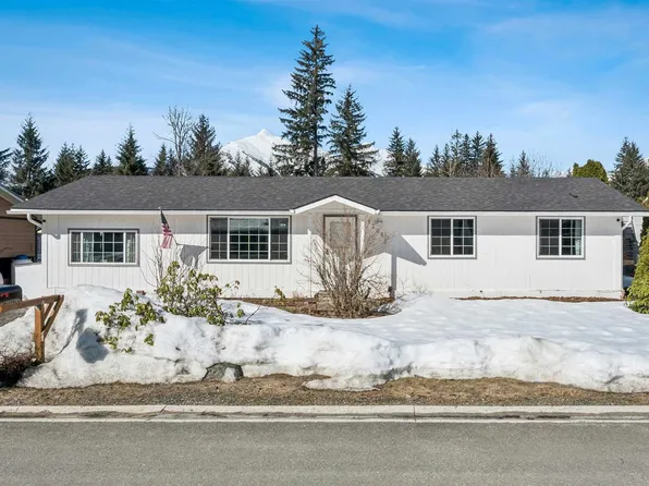 8208 Cedar Dr, Juneau, AK 99801
