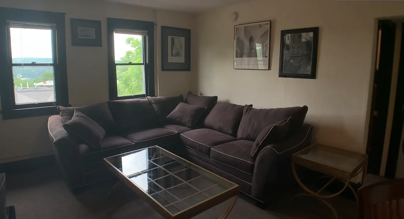 614 E. Buffalo Street - 4 — Photo 3