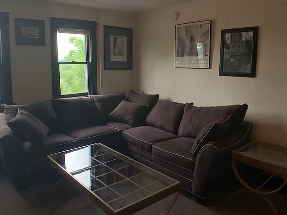 2nd image of 614 E Buffalo St APT 4