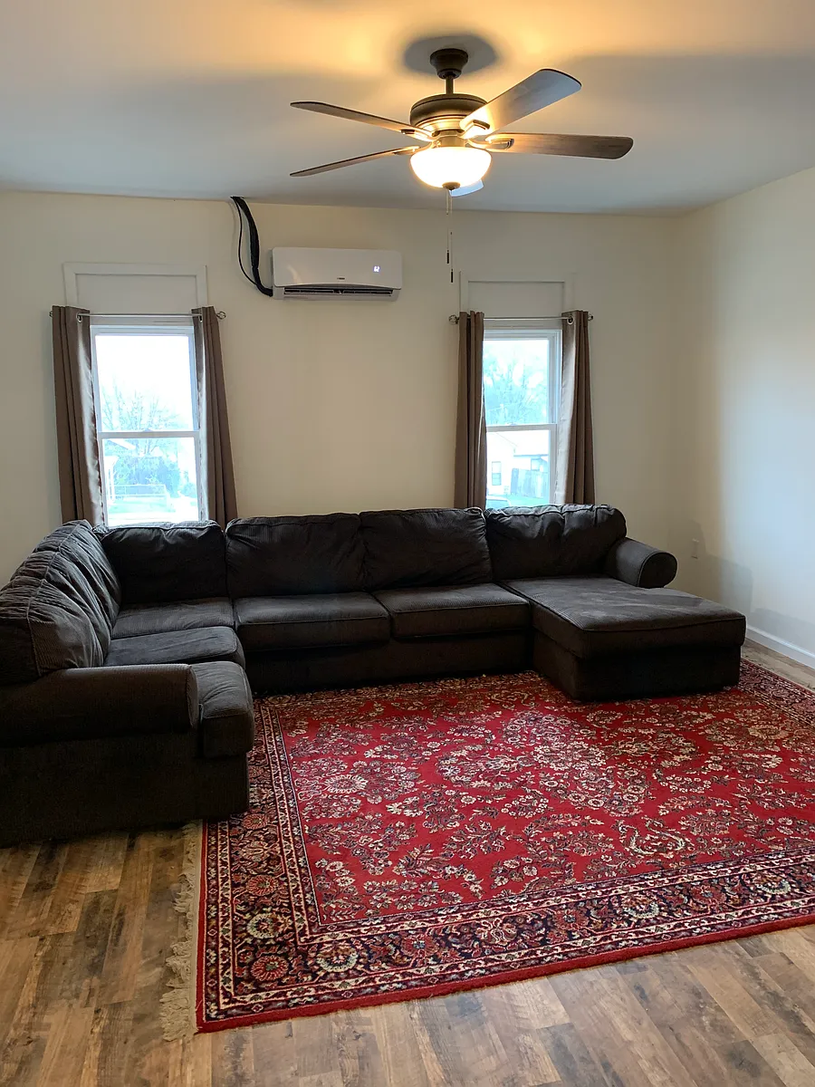 Living Room - Couch Included - 505 Walnut St #505