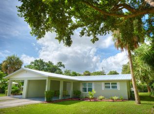 704 SE 5th St, Stuart, FL 34994