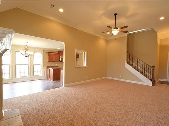 3rd image of 903 Tanager Pl Lot 98