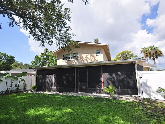 2nd image of 5459 Bayou Grande Blvd NE