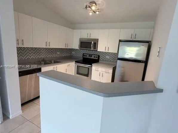 3650 N 56th Ave APT 516, Hollywood, FL 33021