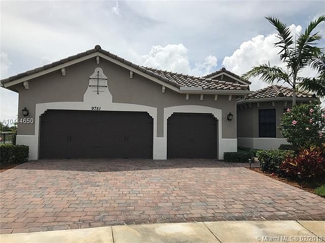 1st image of 9751 Lakeview Ln #0