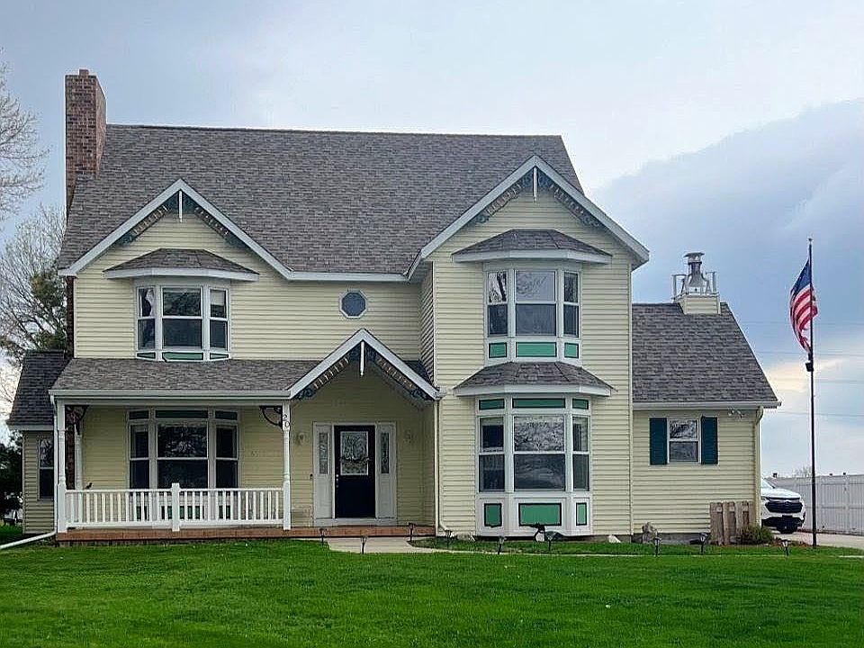 1st image of 20 Lake Ave