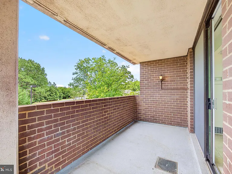 1800 Old Meadow Rd #101 — Photo 44