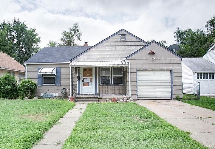 621 E 6th Ave, Hutchinson, KS 67501 Zillow