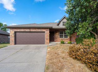 3915 N 15th St, Ozark, MO 65721