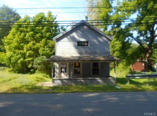 61 Main St, Sparrow Bush, NY 12780