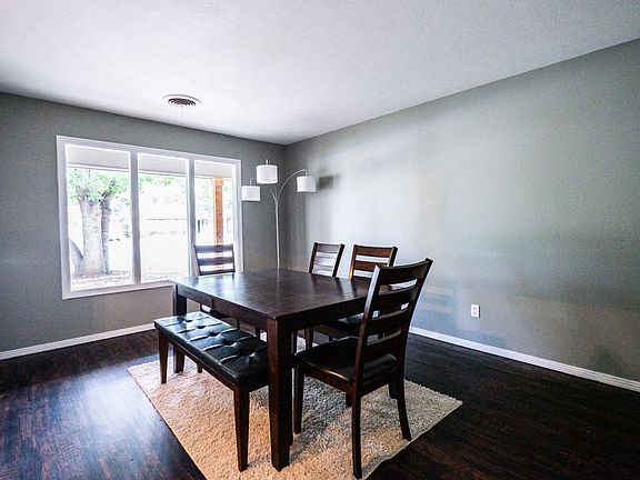 3rd image of 6011 Norfolk Ave