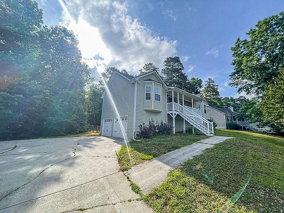 3rd image of 221 Taylor Ridge Trl