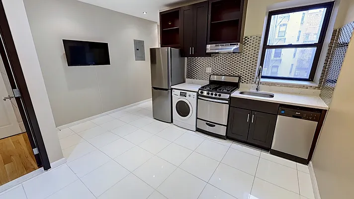 Rented by Charles Coutinho LLC | media 1