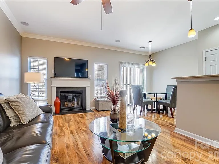 2029 Kegsworth Dr — Photo 7