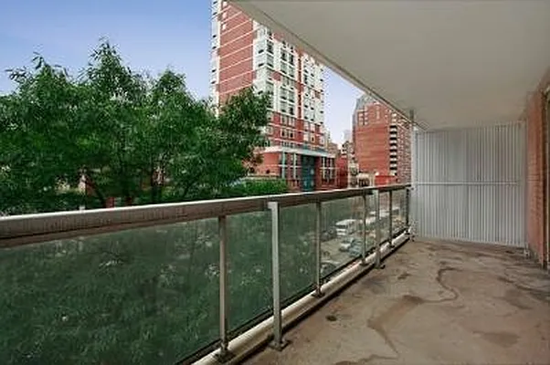 Sold by Corcoran | media 21