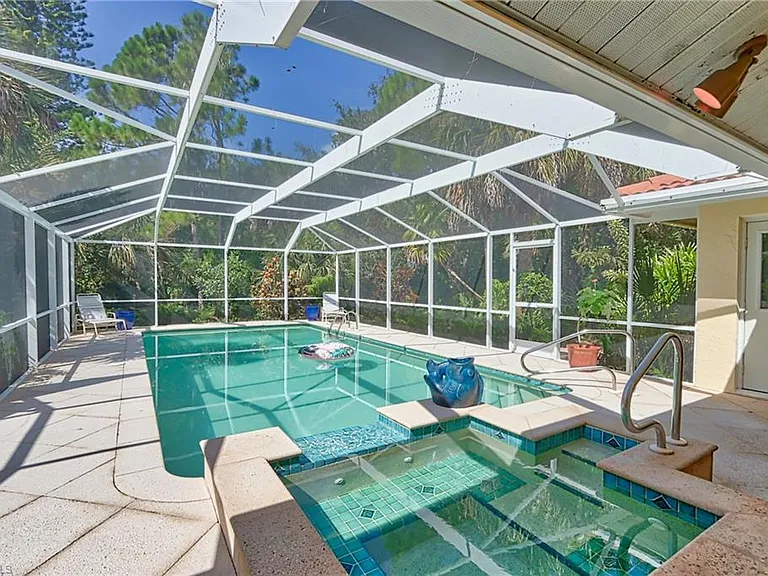27165 Edenbridge Ct — Photo 1