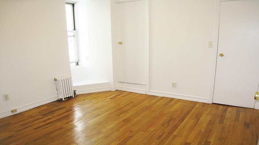2nd image of 230 W 82nd St APT 1B