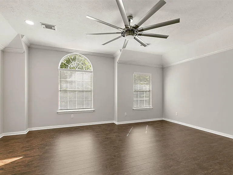 139 Ledgestone Pl — Photo 32