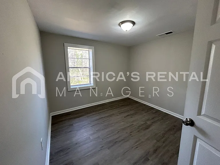 3716 Main St — Photo 22