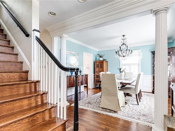 5th image of 300 Albemarle Ave