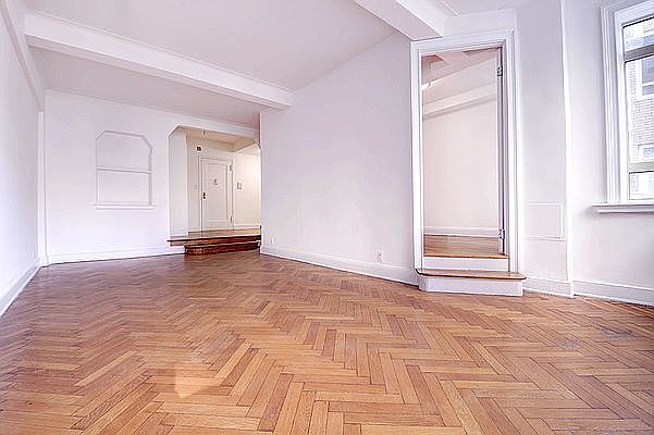 1st image of 10 W 74th St APT 6c
