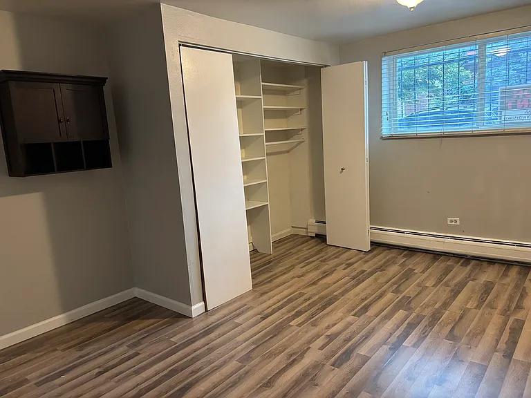 65 N Clarkson St — Photo 10