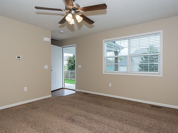 5th image of 4628 NE Milligan Ln