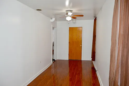 3531 W Dickens Ave #2R Photo 1
